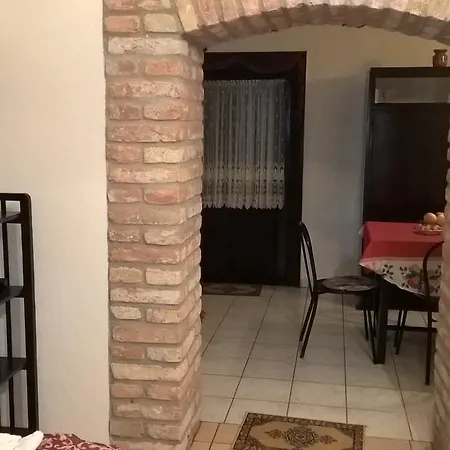Judit Apartman Apartment *